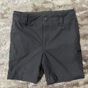 Under Armour toddler golf shorts grey 24m